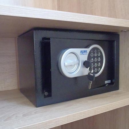 Hotel Traube Garni Kuttigen Экстерьер фото