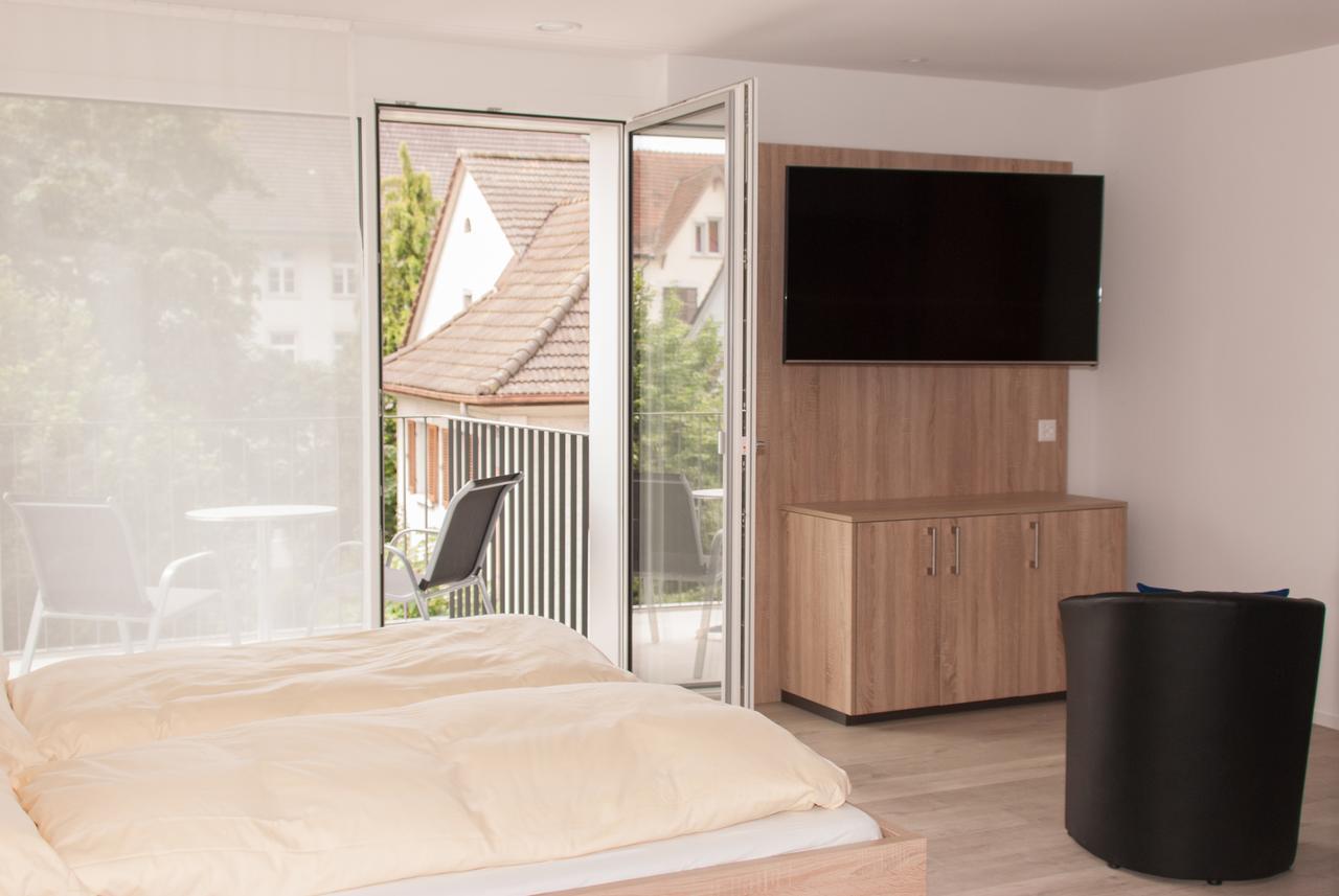Hotel Traube Garni Kuttigen Экстерьер фото