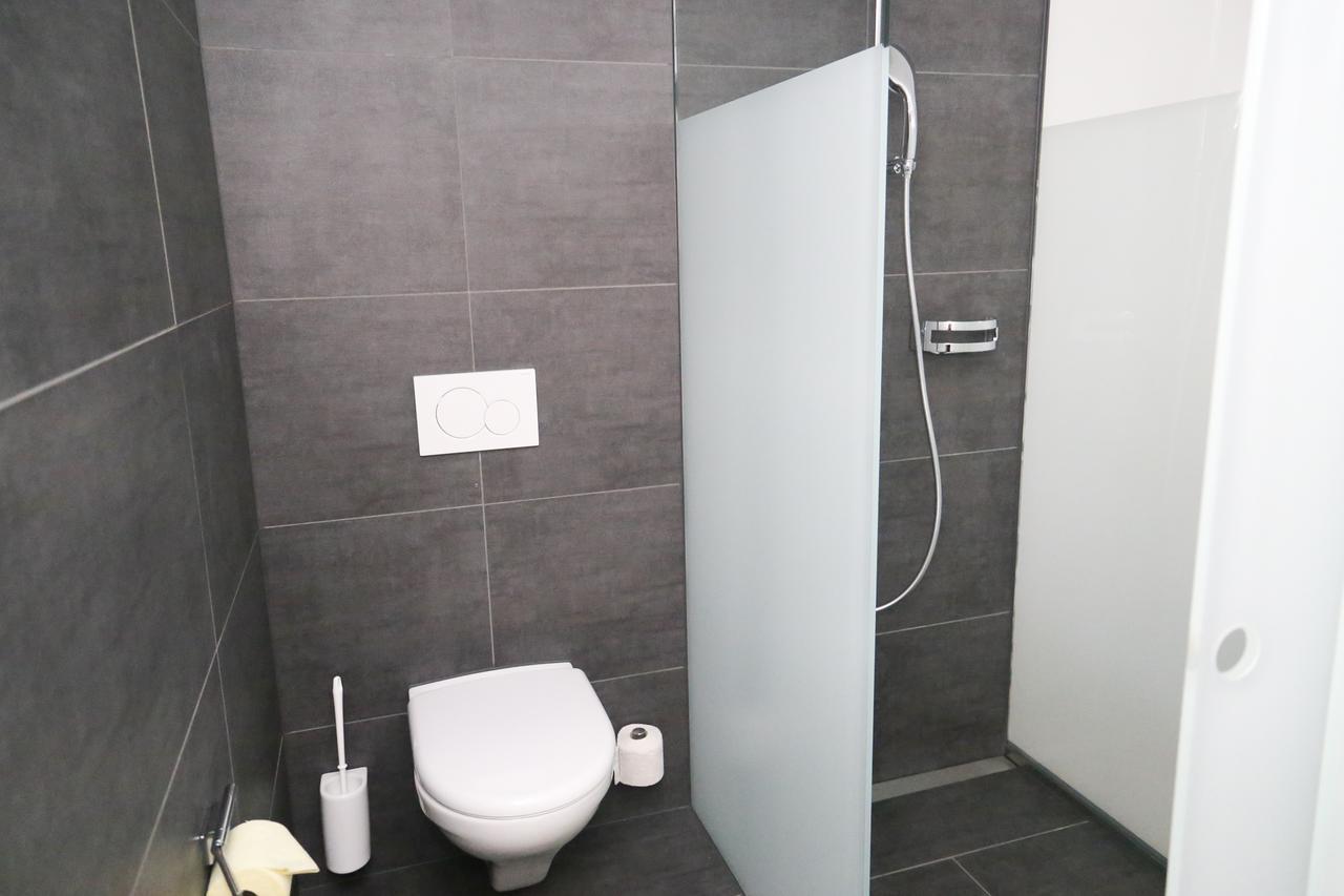 Hotel Traube Garni Kuttigen Экстерьер фото