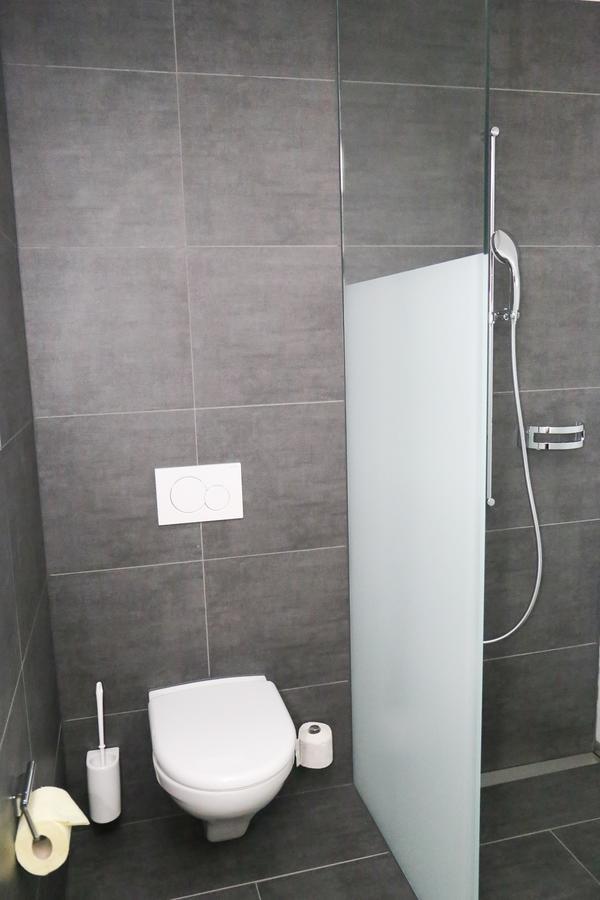 Hotel Traube Garni Kuttigen Экстерьер фото